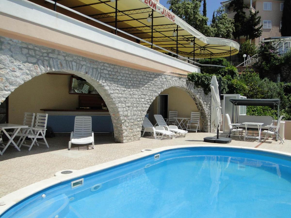 Tepli Bok Apartment